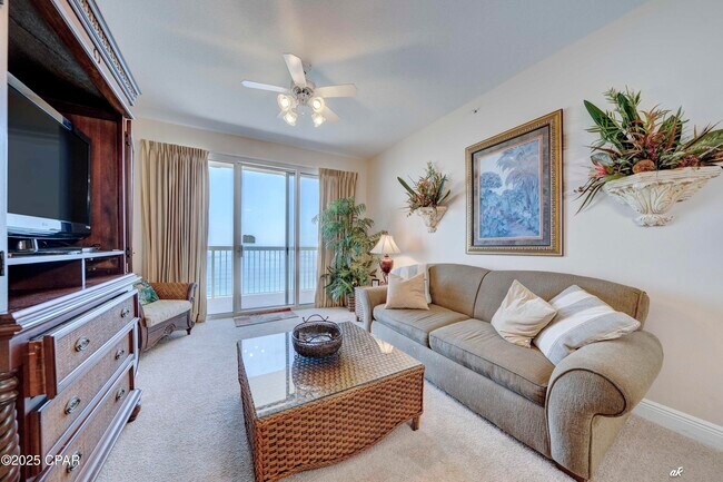 Foto del edificio - 17757 Front Beach Rd