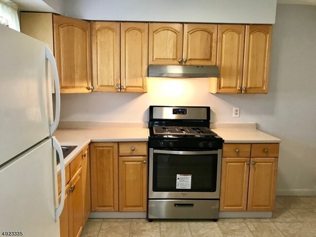 Foto del edificio - 507 Wheatland Ave