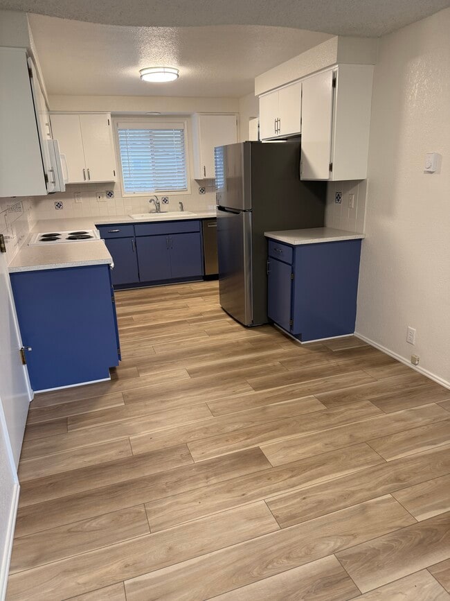 Newly updated kitchen. - 1981 Orr Ln