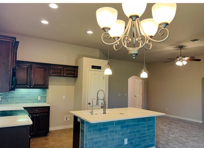 Building Photo - 18400 Agua Dr