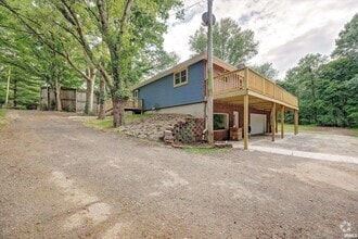 Building Photo - 4975 E State Rd 46 Bypass