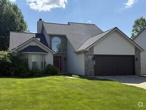 Building Photo - 603 E Castlebury Cir