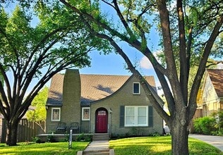 Building Photo - 5619 Mercedes Ave