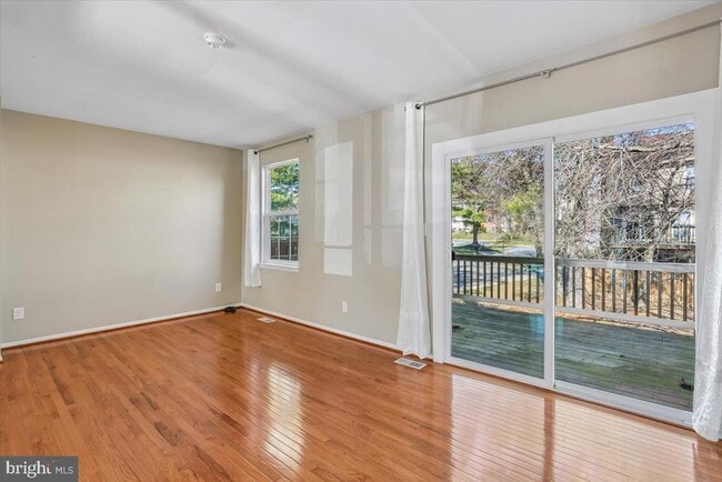 Building Photo - 3 Cinzano Ct