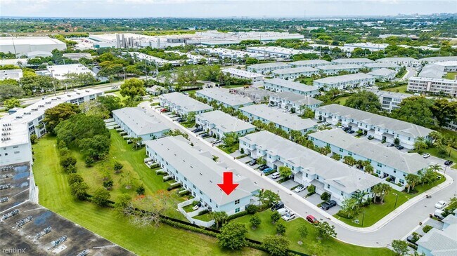 Building Photo - 3 br, 2.5 bath House - Deerfield Crossing