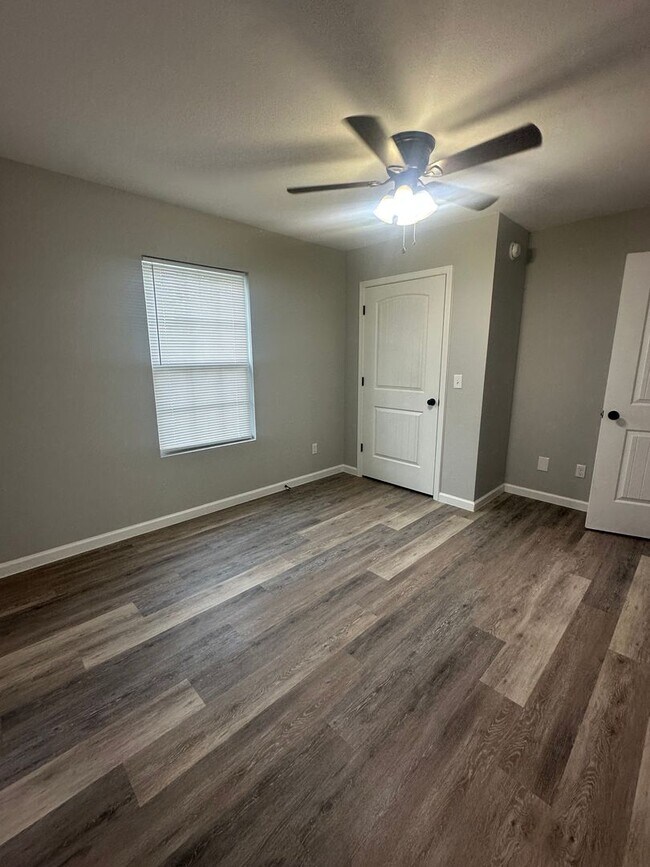 Foto del edificio - 3 Bed 2 Bath - New Construction - Now Available