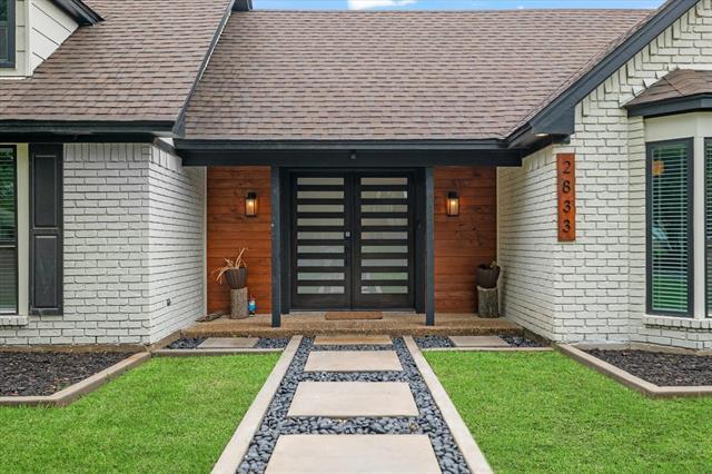 Foto del edificio - 2833 Meadowbrook Dr