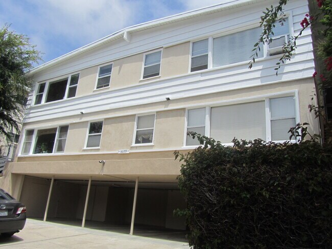 Building Photo - 16179 W Sunset Blvd