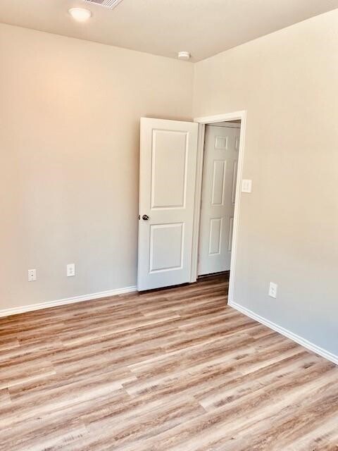 Foto del edificio - 11720 White Cedar St