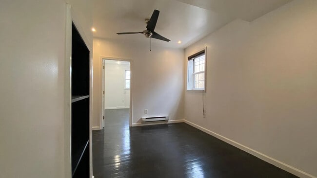 Sala de estar - 2111 S 15th St