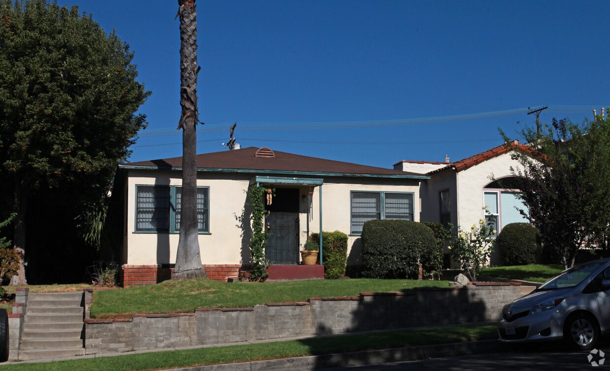 Primary Photo - 507 E Cypress Ave