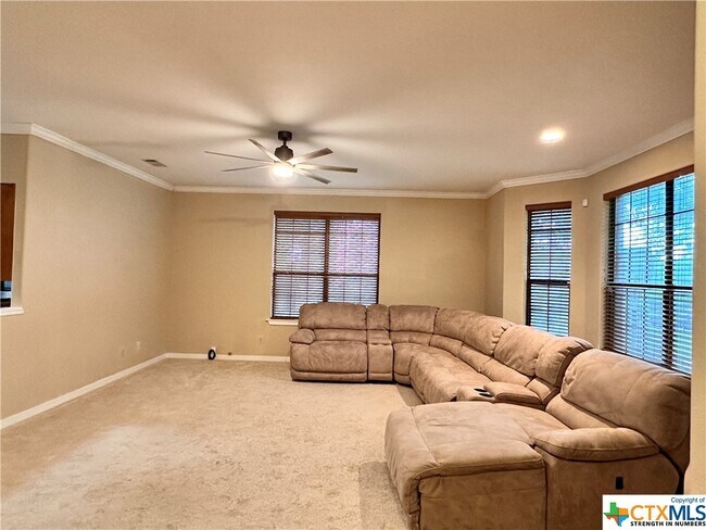 Building Photo - 705 Crystal Cove