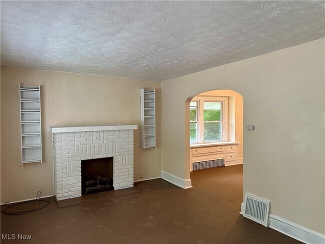 Foto del edificio - 1248 Pondview Ave