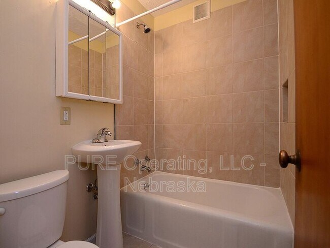 Foto del edificio - 210 N 32nd Av