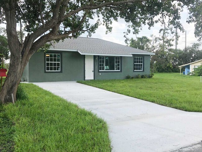 Foto del edificio - 3064 Willow Rd