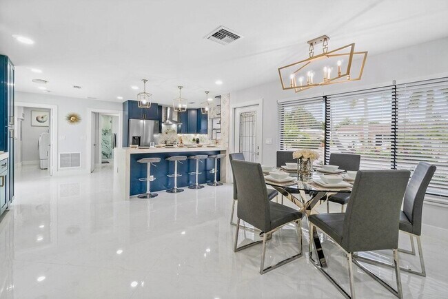 Foto del edificio - 324 Bamboo Rd