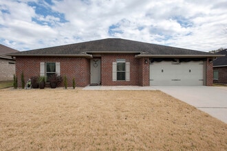 Building Photo - 4600 Hermosa Rd