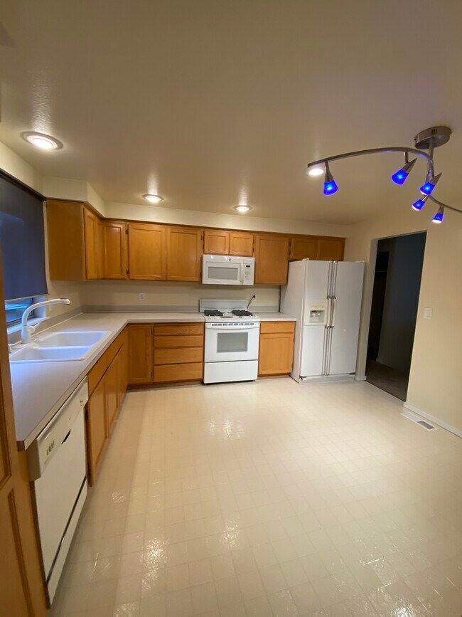 Foto del edificio - 1500 Harrington Ave SE