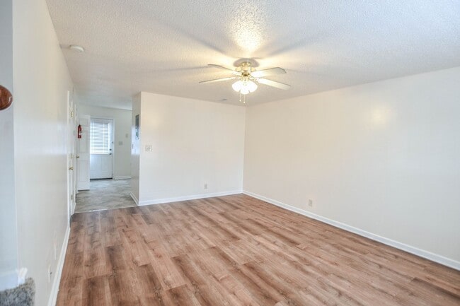 Building Photo - 2805 Cobalt Dr