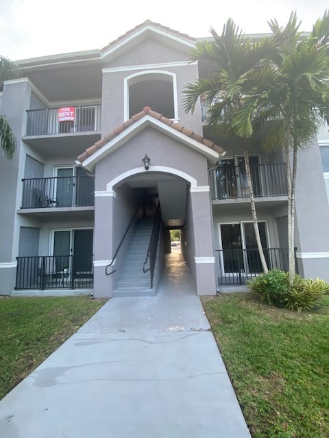 Primary Photo - 15470 SW 284th St