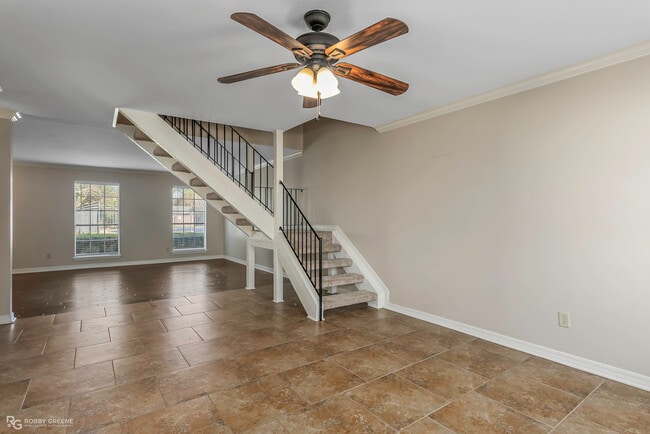 Building Photo - 10036 Artesia Dr