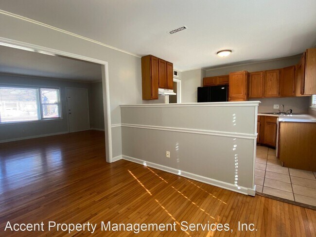 Foto del edificio - 3 br, 1 bath House - 1504 E. 52nd Street