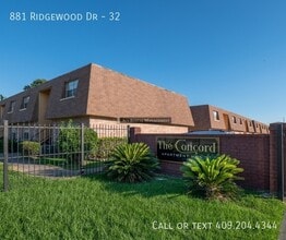 Building Photo - 881 Ridgewood Dr