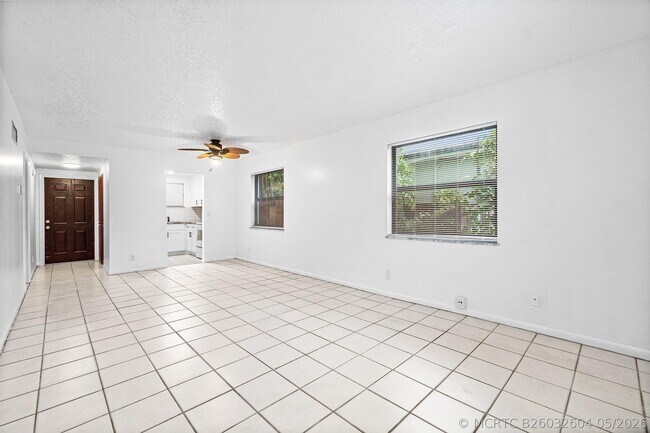 Foto del edificio - 626 N Federal Hwy