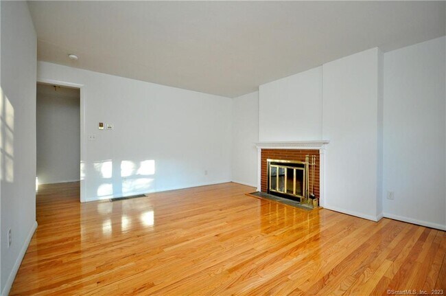 Foto del edificio - 68 Beach St