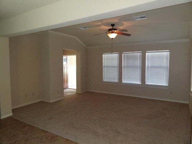 Foto del edificio - Cottages at Lake Creek / Freestanding One ...