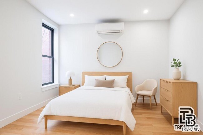 Foto del edificio - 3 bedroom in RIDGEWOOD NY 11385