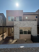 Building Photo - 1435 Song Lark Ln