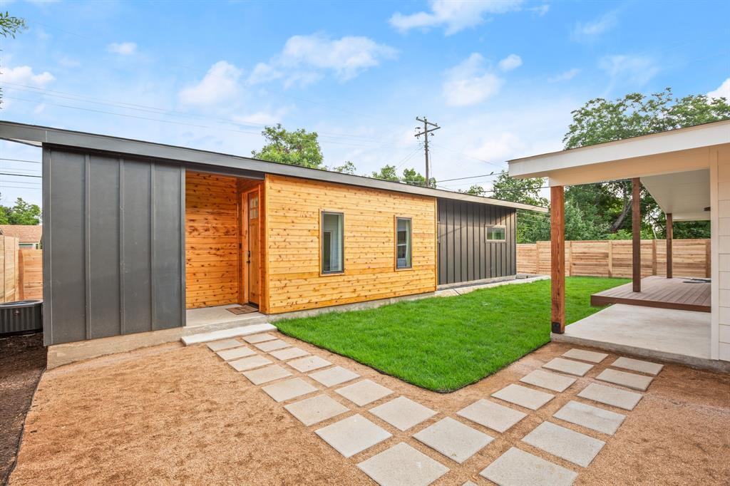 Foto principal - 5201 Ravensdale Ln