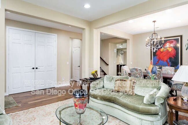 Building Photo - 15858 Paseo Del Sur