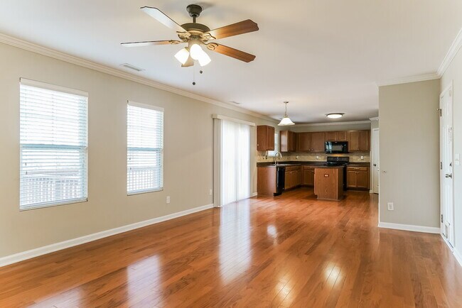 Foto del edificio - 167 Woodcreek Ln