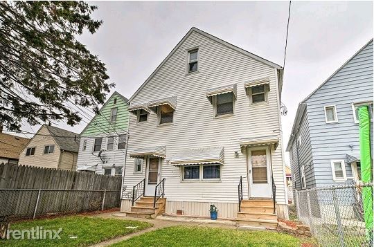 Foto del edificio - 3030 Holbrook Ave