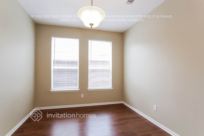 Foto del edificio - 12143 Landsdown Ridge Way