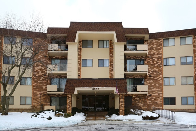 Building Photo - Frenchmen's Cove