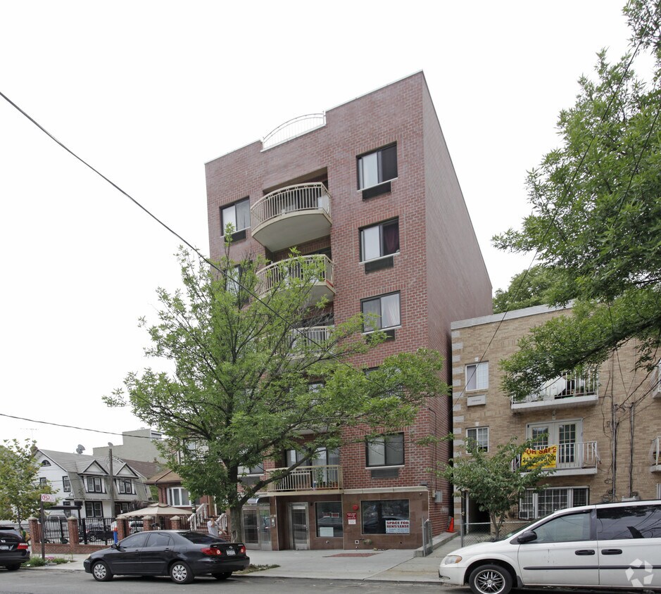 Primary Photo - 88-10 175th St