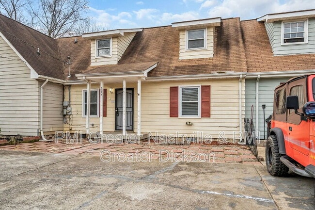 Building Photo - 3153 E Lake Dr