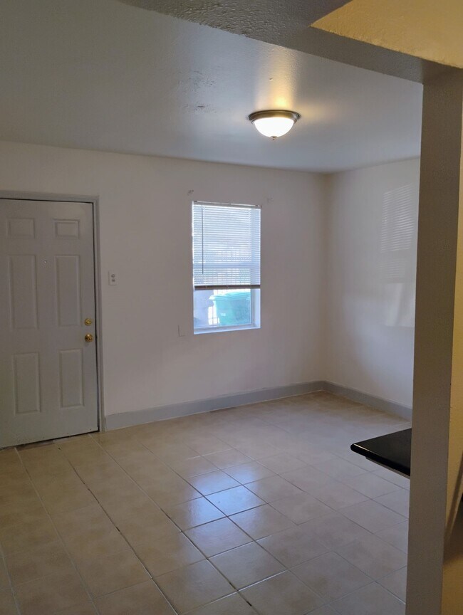 Building Photo - 3002 Market St