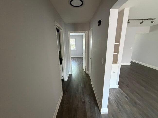 Building Photo - 3001 S 56th St