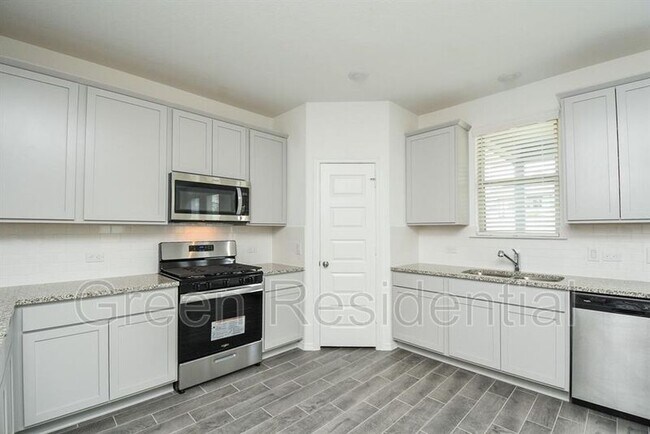 Foto del edificio - 22334 Auburn Cabin Ln