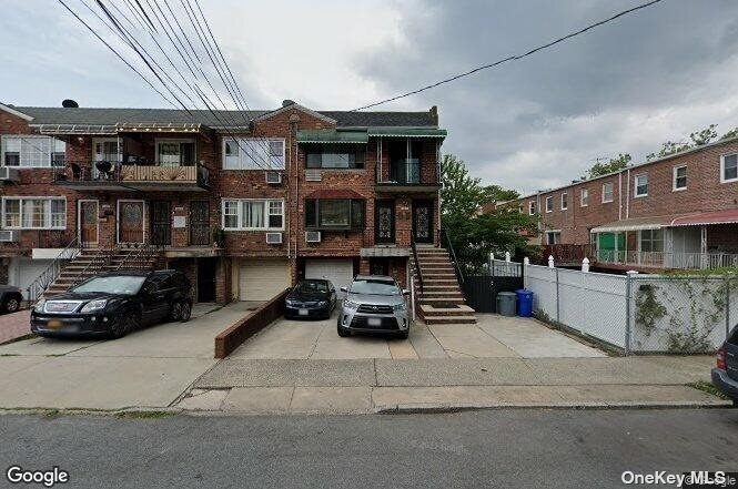 Foto principal - 1414 E 84th St