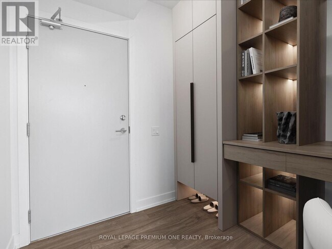 Photo du bâtiment - 225 Veterans Drive