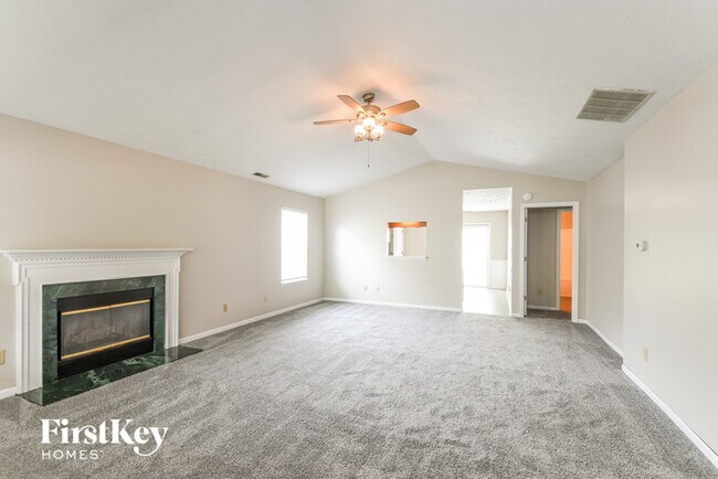 Foto del edificio - 5815 Victory Ave