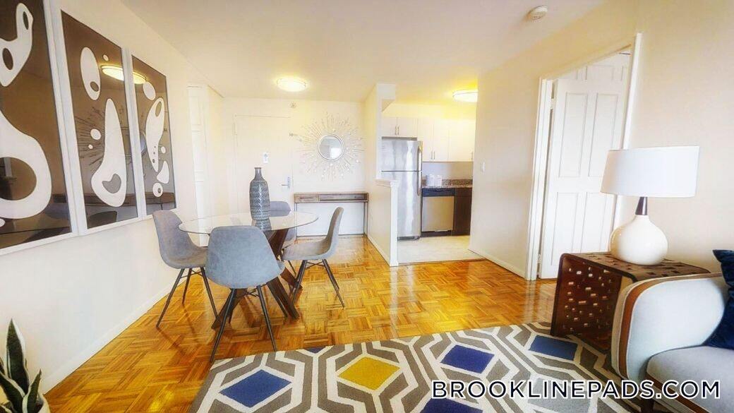 Primary Photo - 185 Freeman St