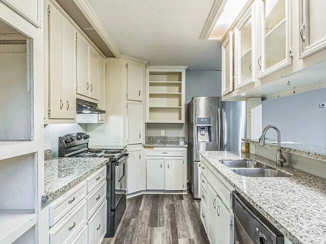 Building Photo - 4-Bedroom Home in League City – Space, Comfort & Convenience