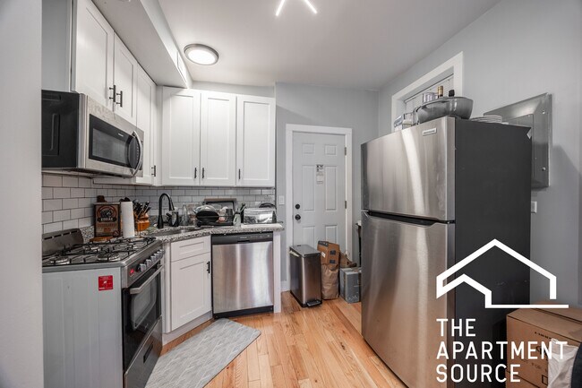 Foto del edificio - 1622 W Beach Ave