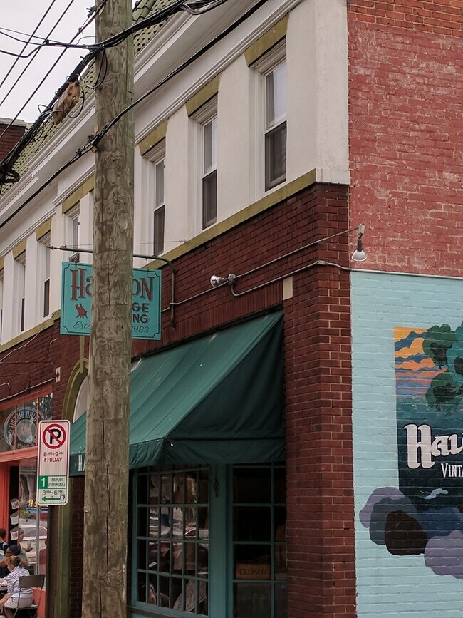 Foto del edificio - 117 N Robinson St